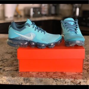 NIKE KIDS’ AIR VAPORMAX (GRADE SCHOOL)